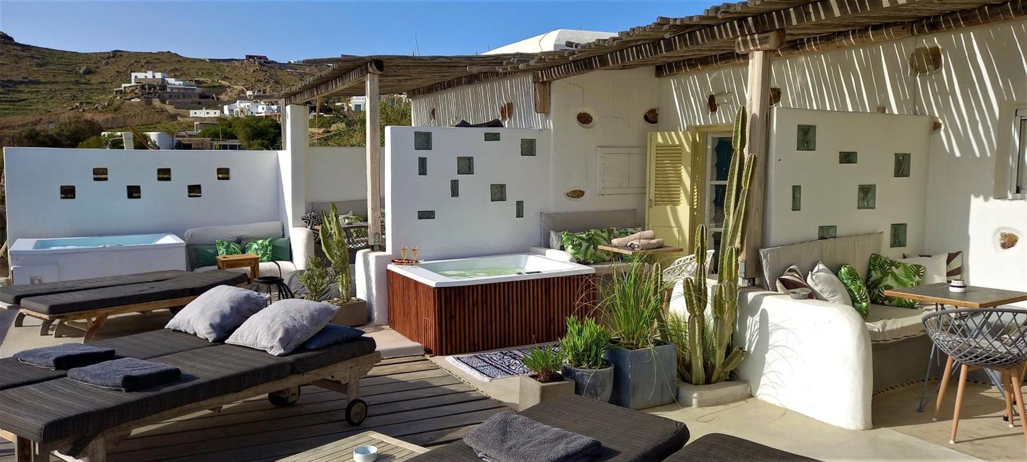Sea Side & Aparthotel