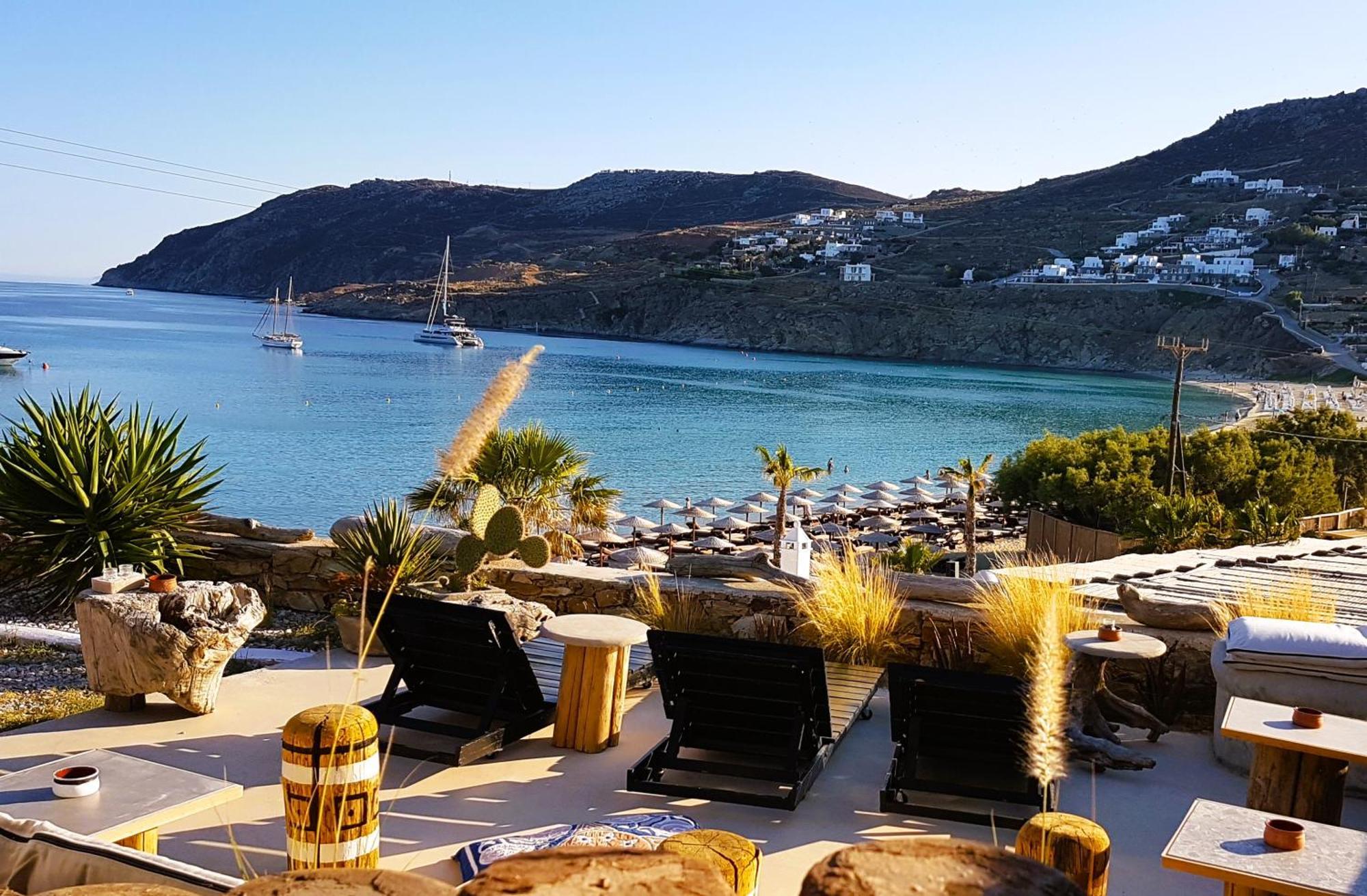 Sea Side & Aparthotel Kalo Livadi
