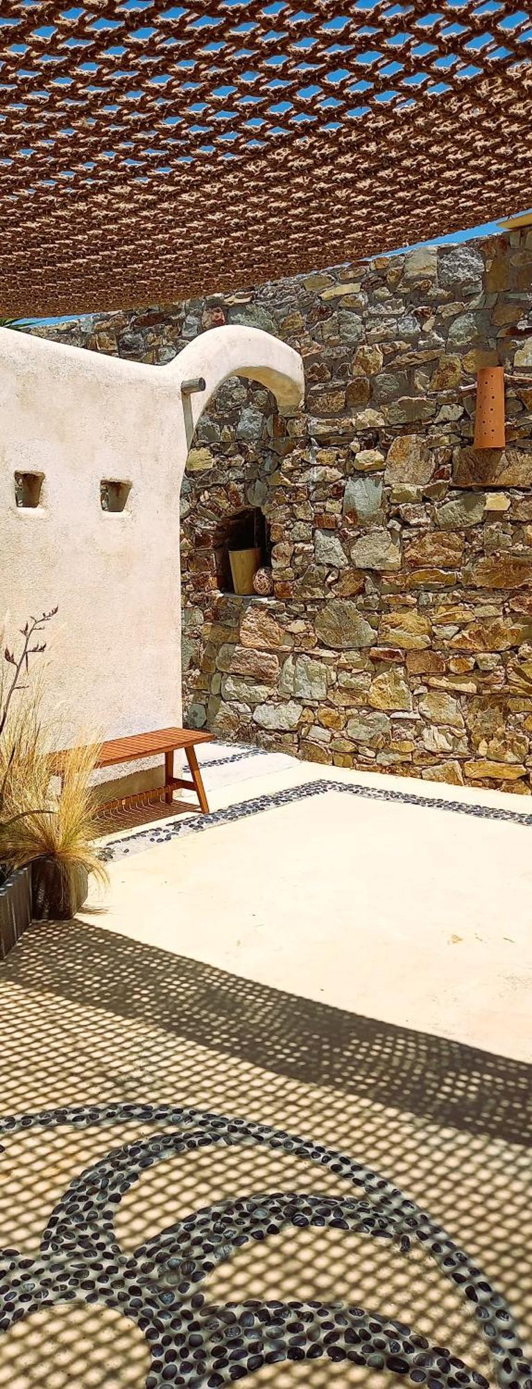 Sea Side & Kalo Livadi