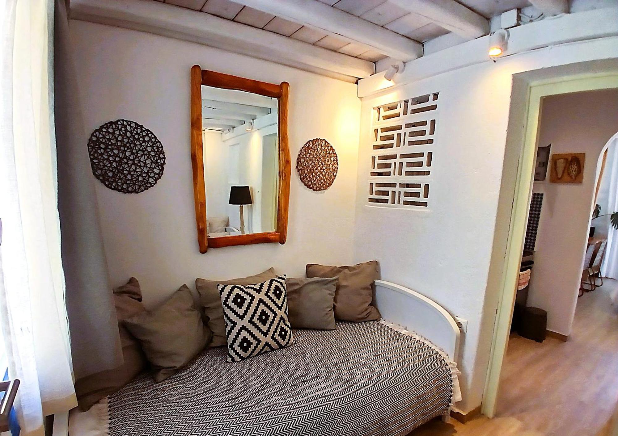 Sea Side & 2* Kalo Livadi